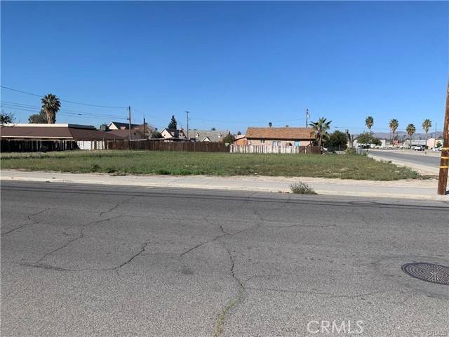 San Jacinto, CA 92583,284 East 5th Street