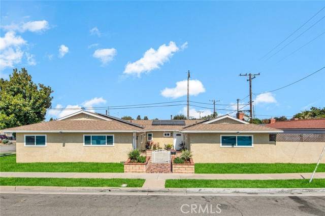 Anaheim, CA 92801,1000 North Roanne Place