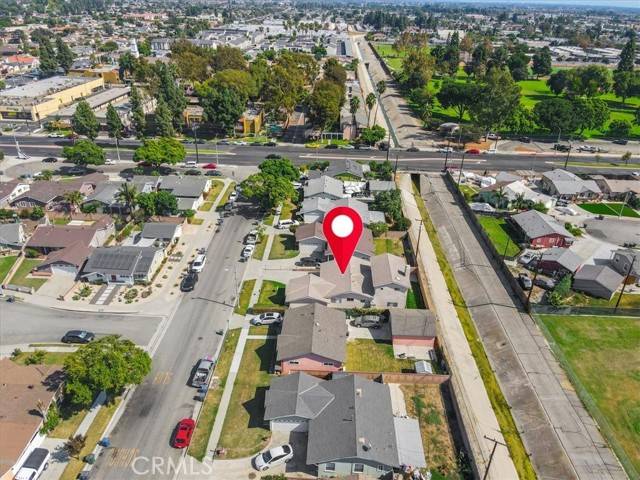 Lakewood, CA 90715,11728 Massinger Street