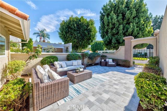 Laguna Woods, CA 92637,5538 Via La Mesa