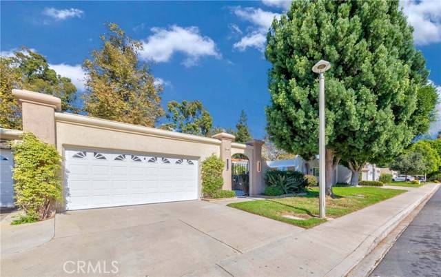 Laguna Woods, CA 92637,5538 Via La Mesa