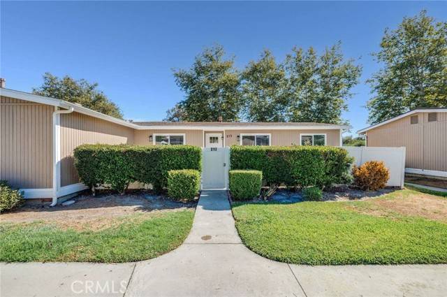 Laguna Hills, CA 92653,25841 Via Lomas