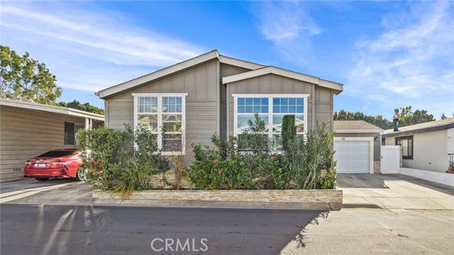 Laguna Hills, CA 92653,23301 Ridge Route Drive