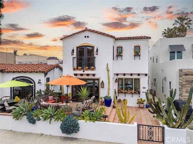 Long Beach, CA 90803,69 Santa Ana Avenue