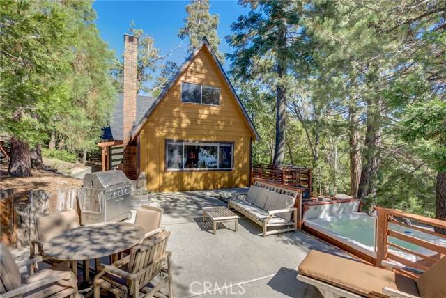 Rimforest, CA 92378,1206 Bridal Path