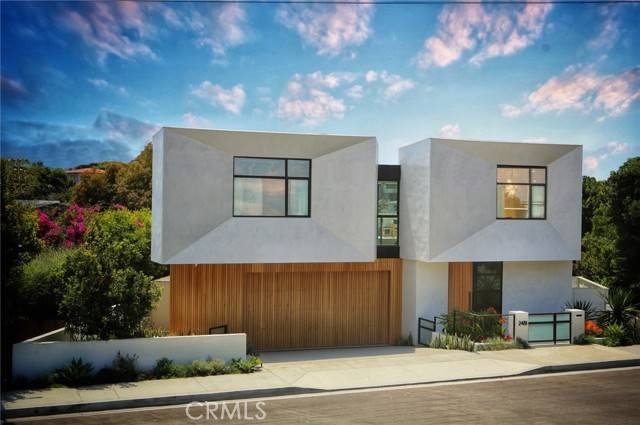 Hermosa Beach, CA 90254,2481 Valley Drive