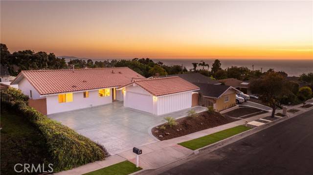 Rancho Palos Verdes, CA 90275,6934 Lofty Grove