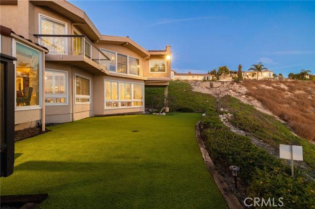 Rancho Palos Verdes, CA 90275,8 Burrell Lane