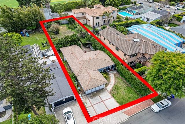Manhattan Beach, CA 90266,1320 Voorhees Avenue