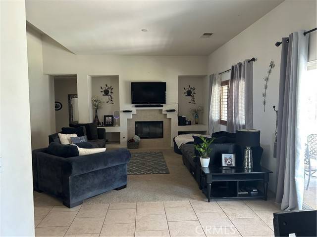 San Jacinto, CA 92582,163 Pinto Way