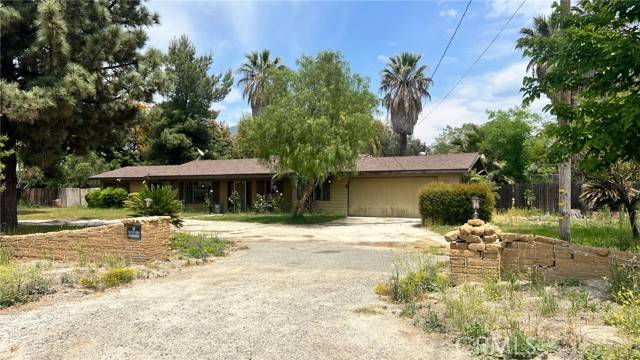 San Jacinto, CA 92582,711 North Lyon Avenue