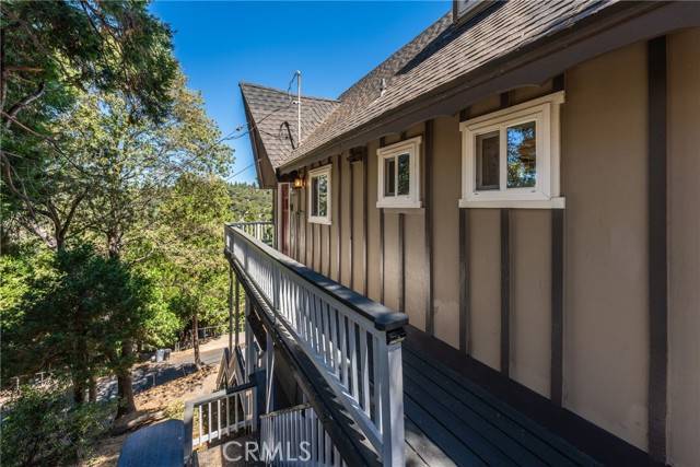 Crestline, CA 92325,747 Bergschrund Drive