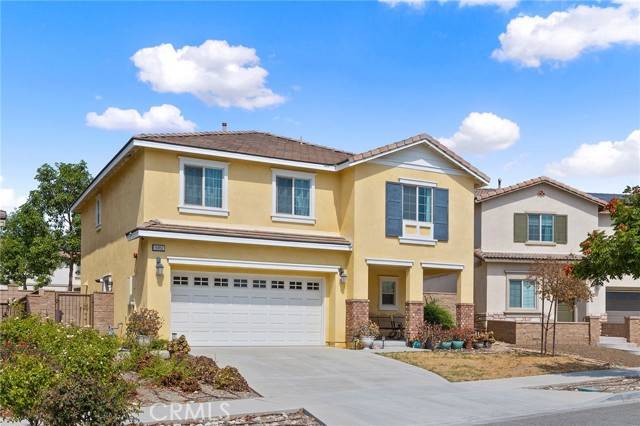 Fontana, CA 92336,16852 Sunbird Way