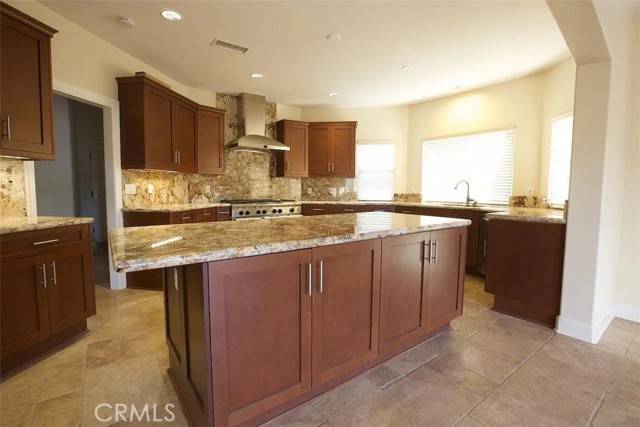 Murrieta, CA 92562,40351 Heirloom Court