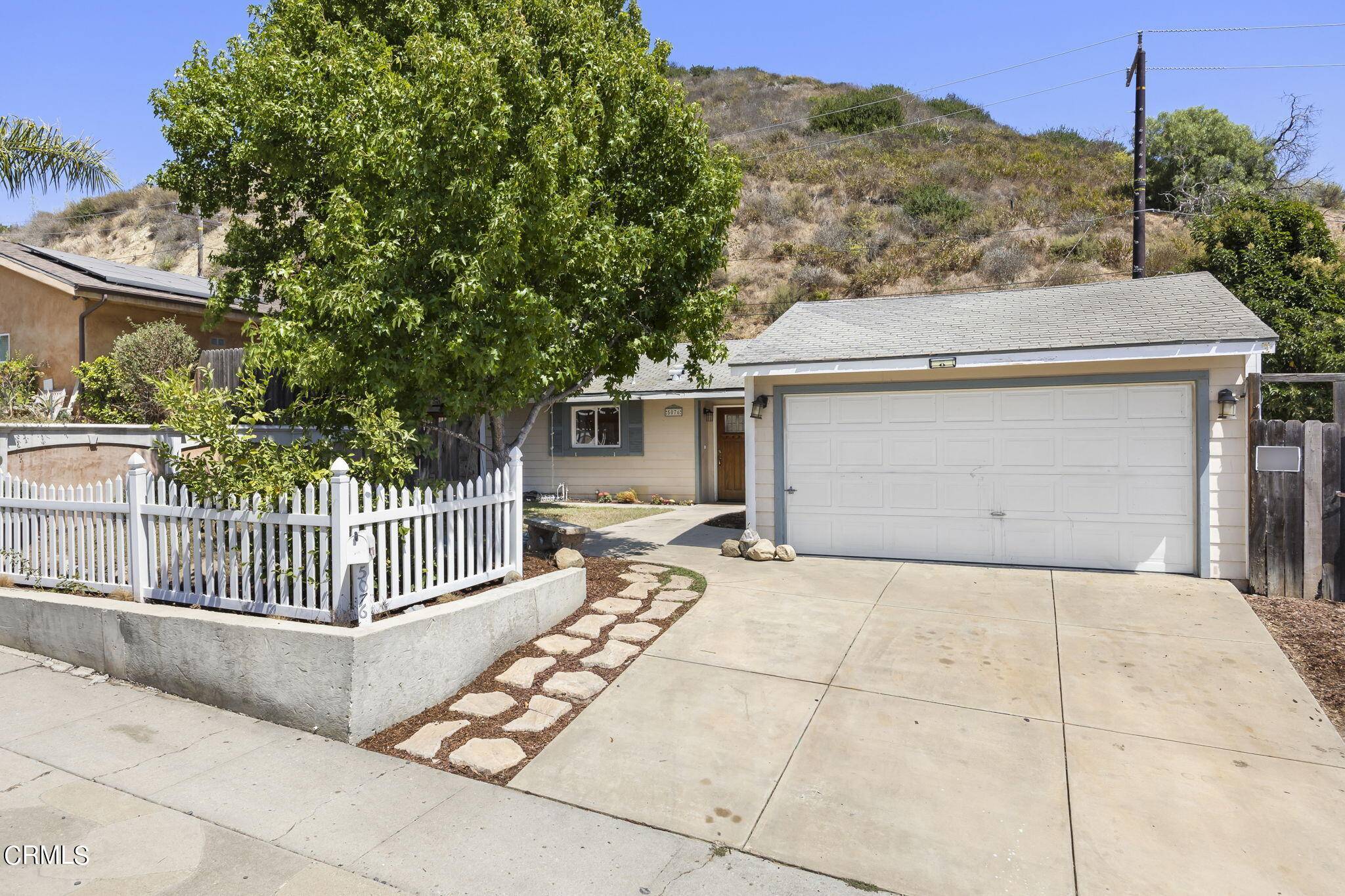 Ventura, CA 93001,5076 Floral Drive