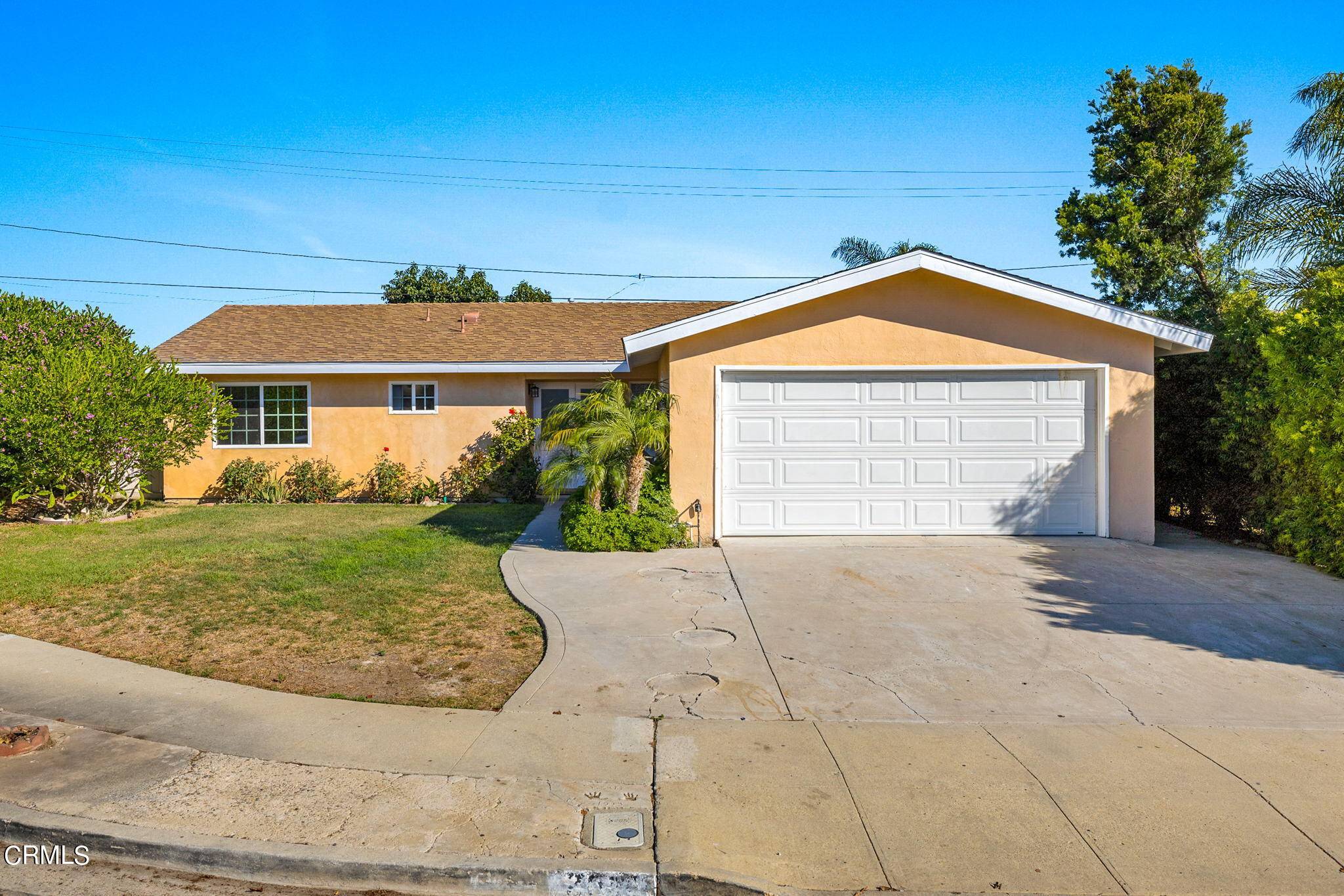 Ventura, CA 93003,2032 Koala Way