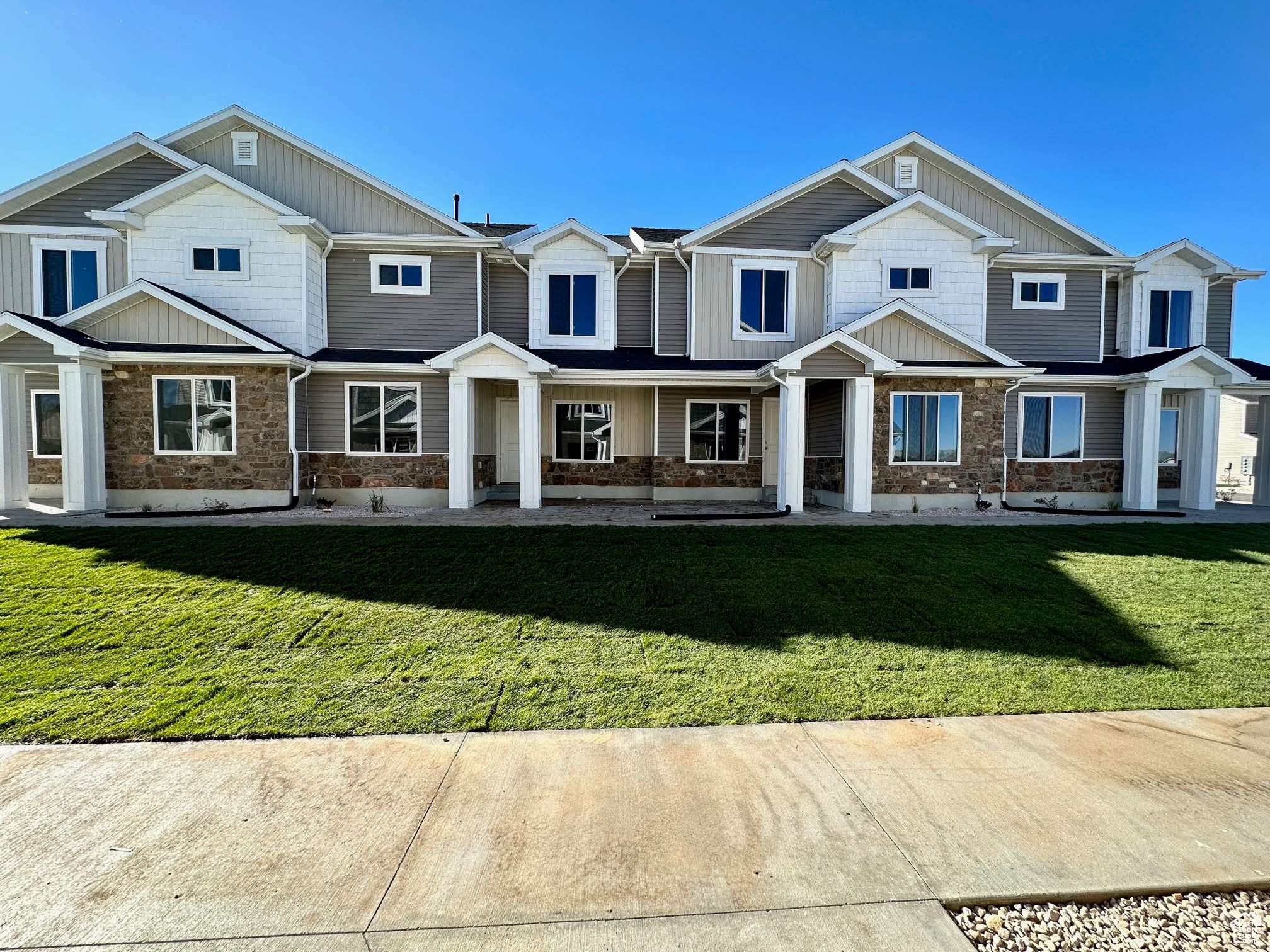 Garden City, UT 84028,216 W SEASONS LN #46