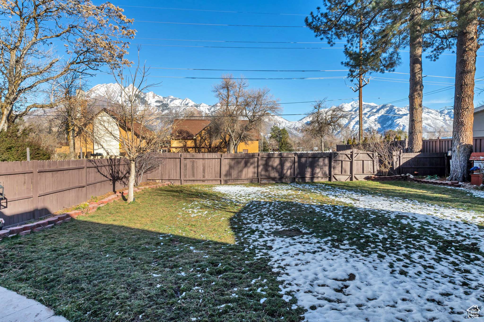 Holladay, UT 84121,5946 S HIGHLAND DR