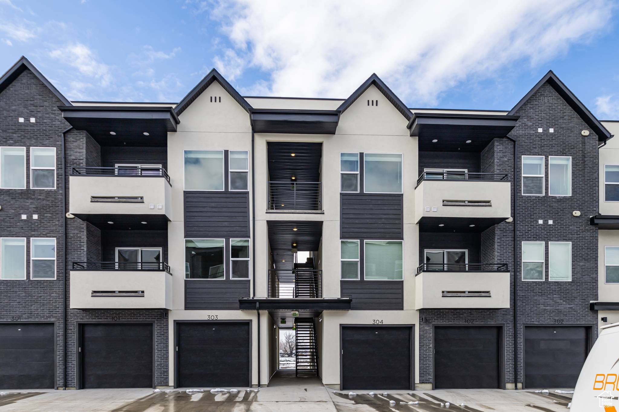 Nibley, UT 84321,3115 S 220 W #C301