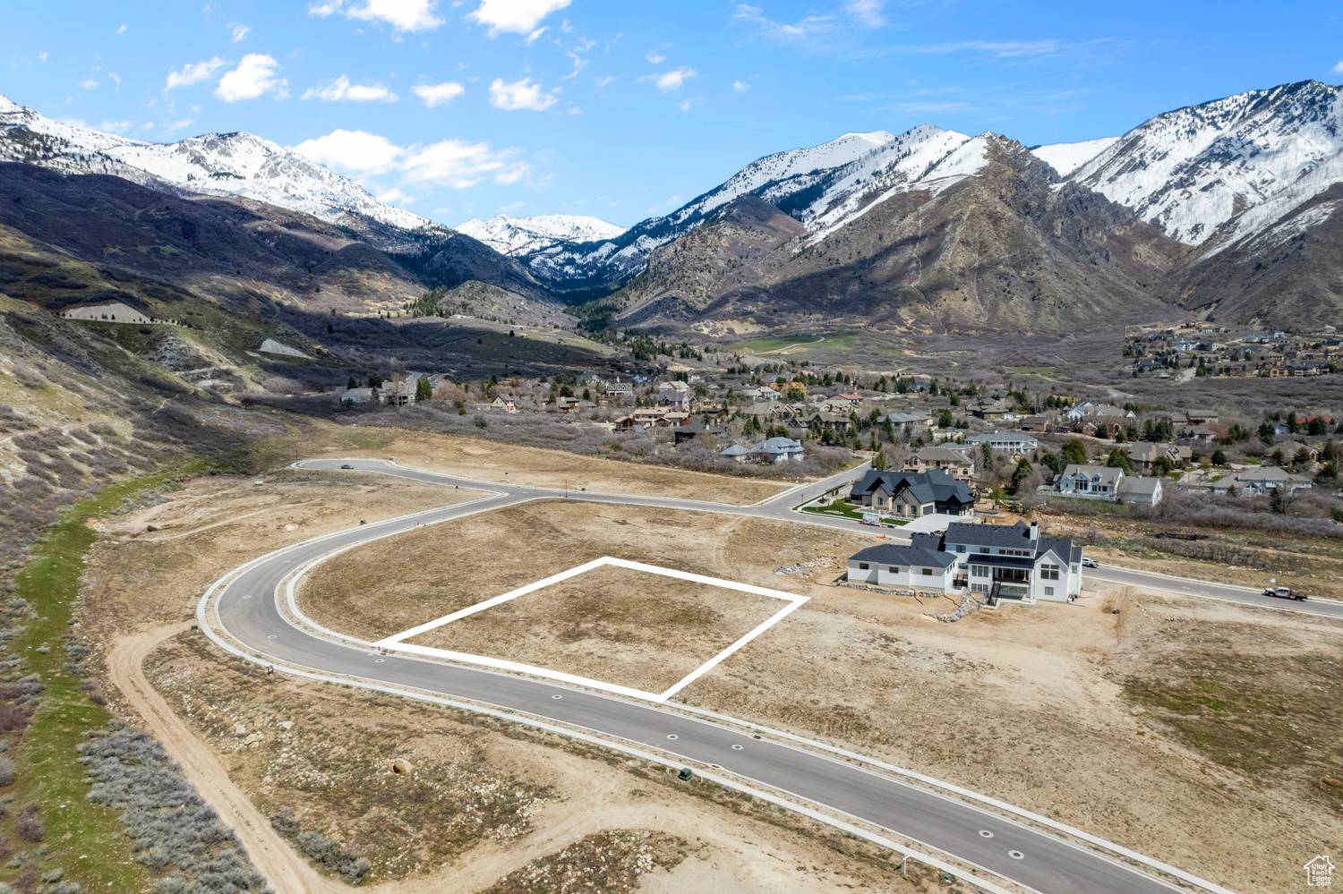 Alpine, UT 84004,1704 N ELK RIDGE LN