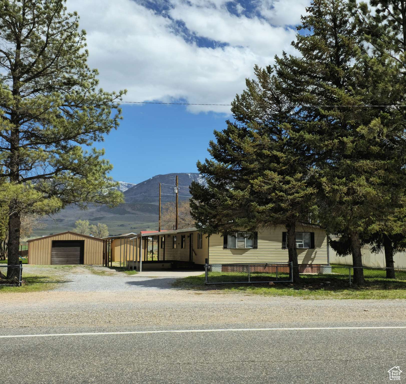 Meadow, UT 84644,209 S MAIN E