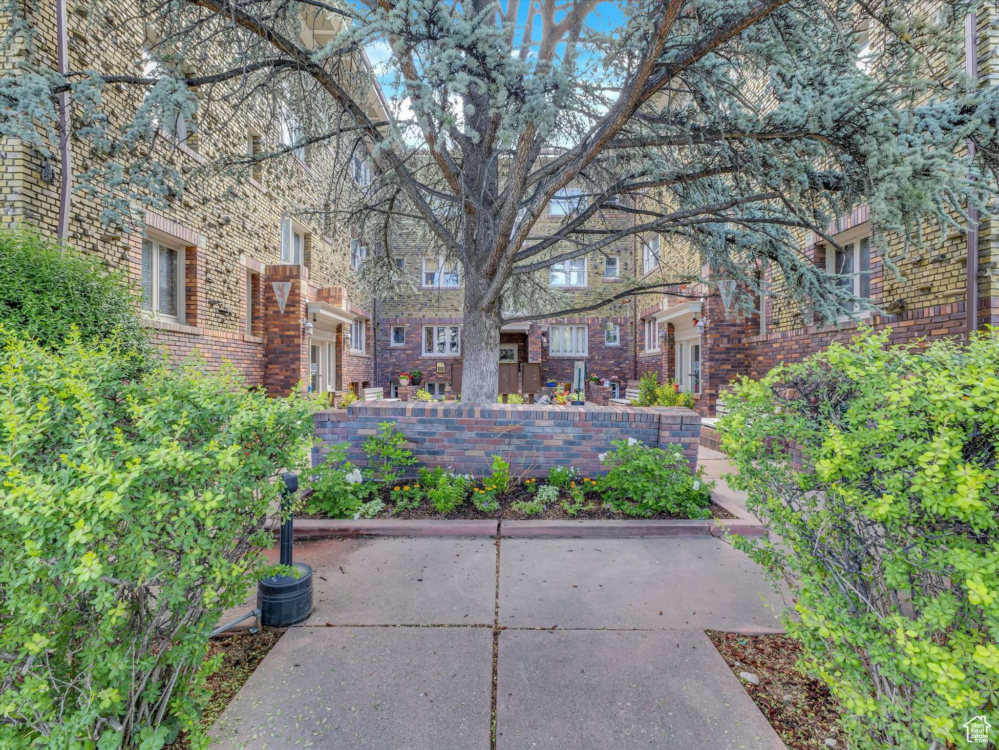 Salt Lake City, UT 84103,86 B ST E #10