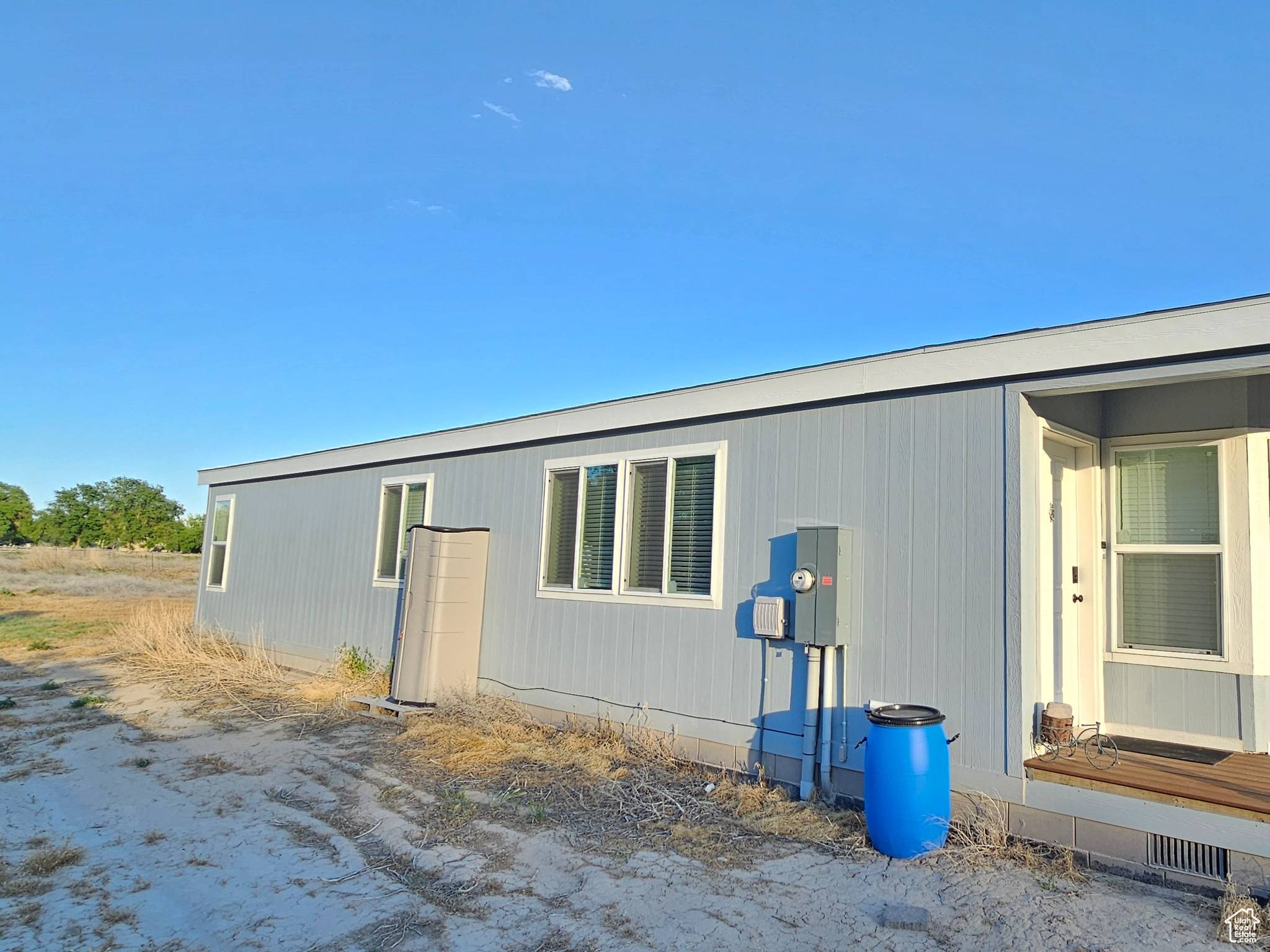 Hinckley, UT 84635,47 S 350 W