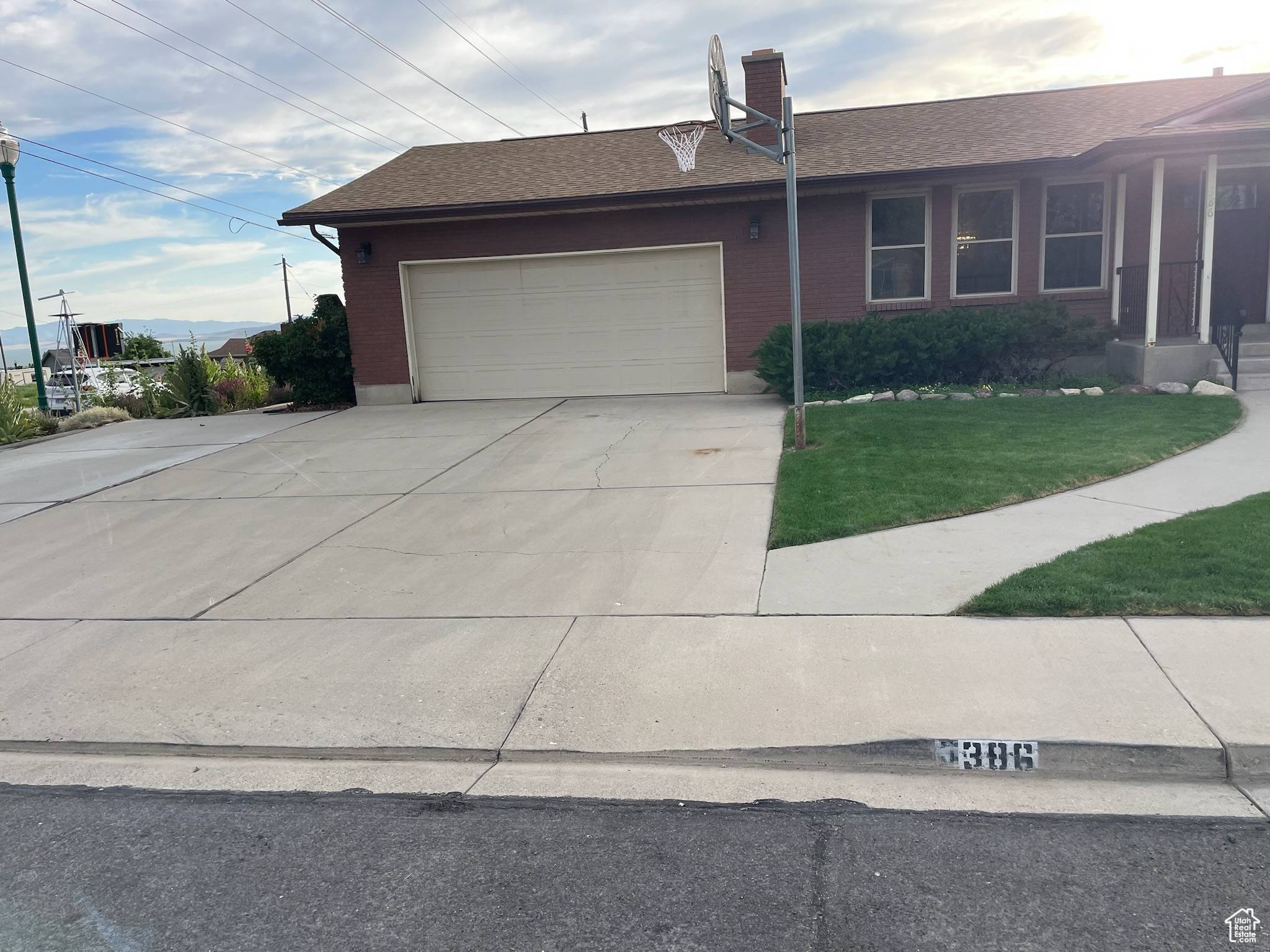 Orem, UT 84058,386 S 850 W