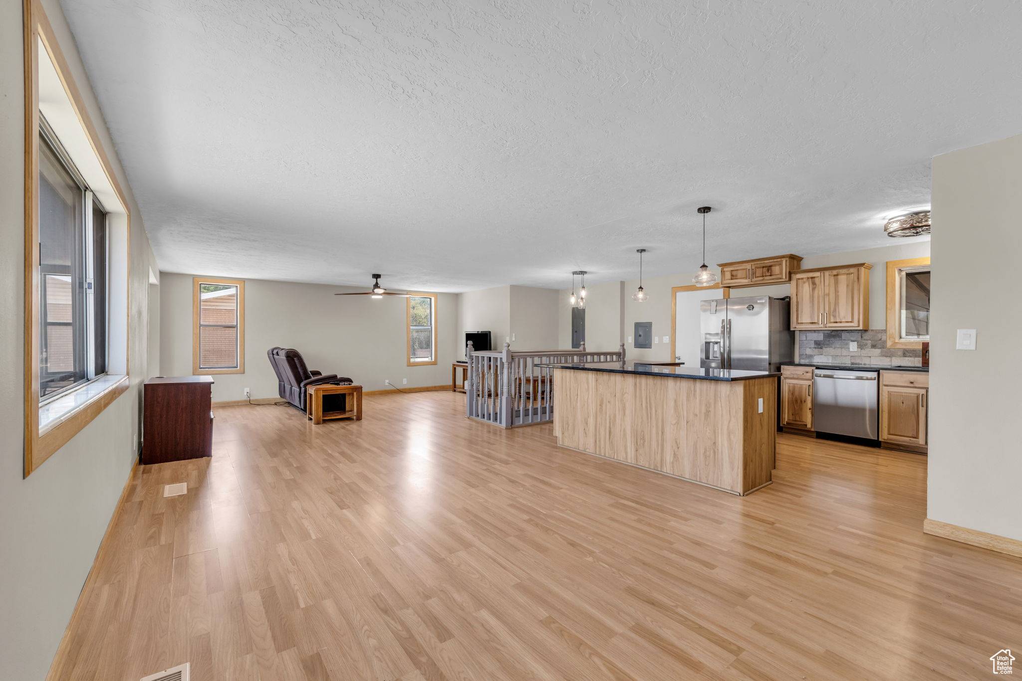 Riverdale, UT 84405,751 W 4350 S