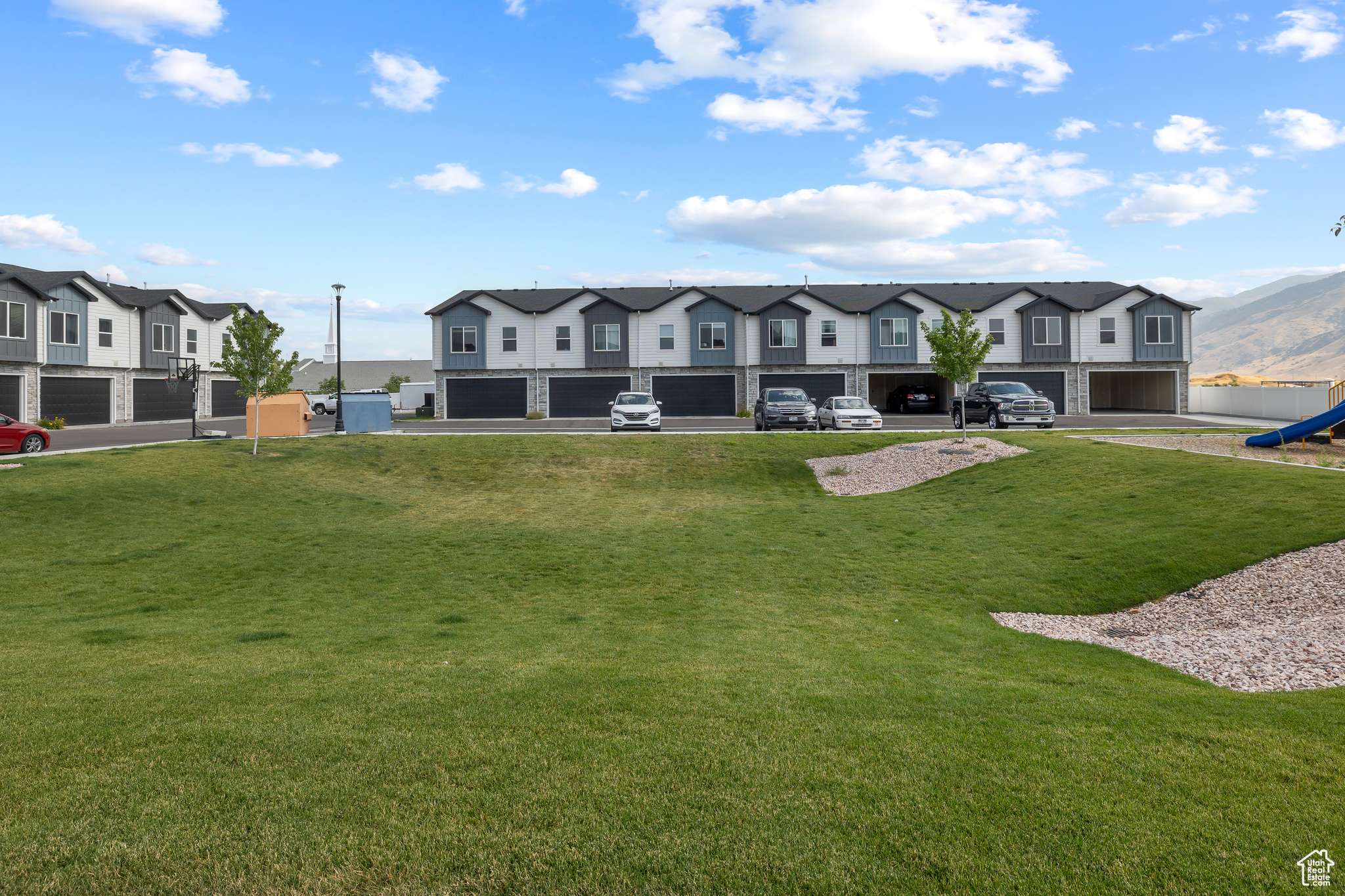 Hyrum, UT 84319,862 E 250 N