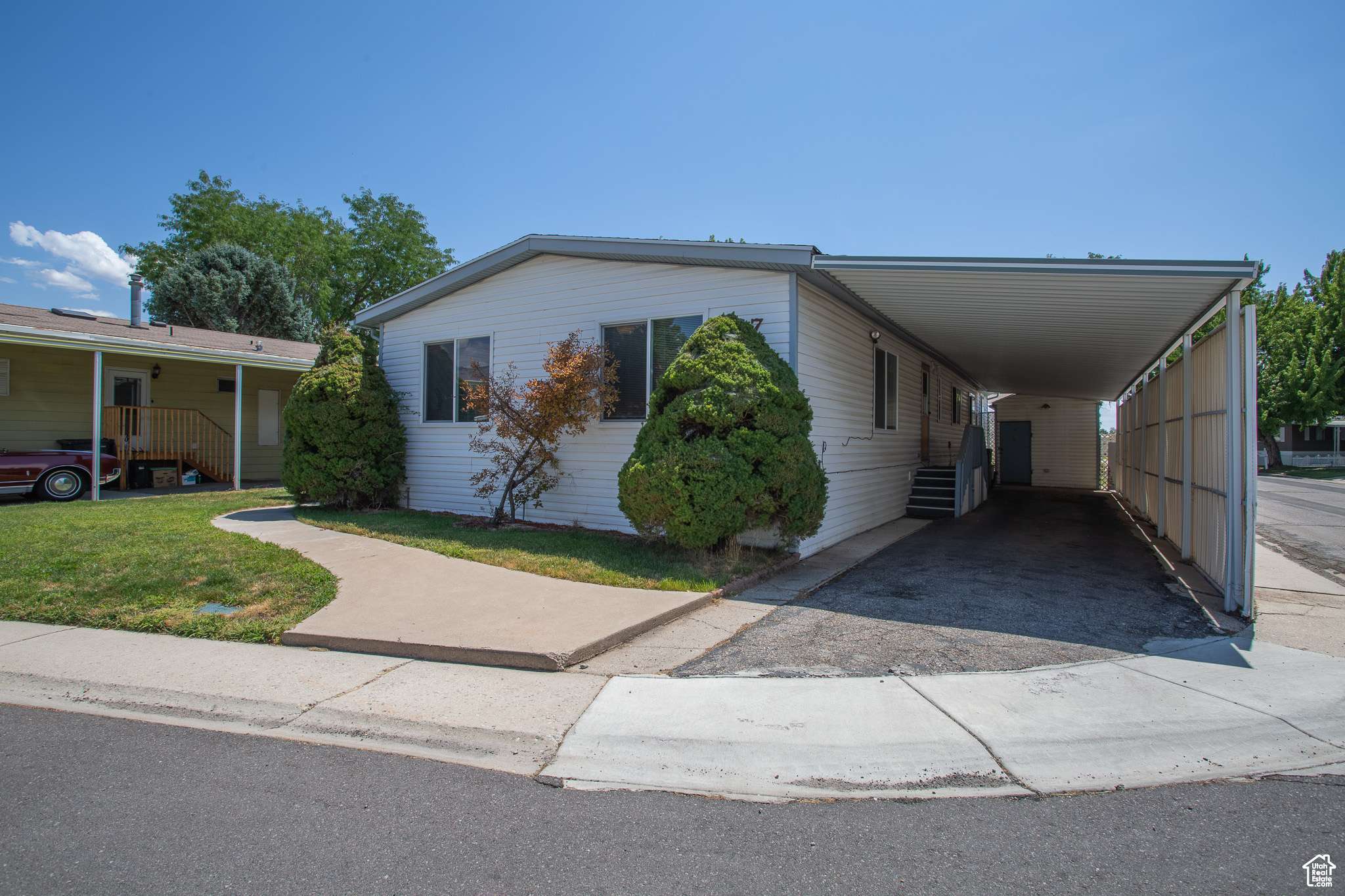 Farr West, UT 84404,1111 N 2000 W ##27