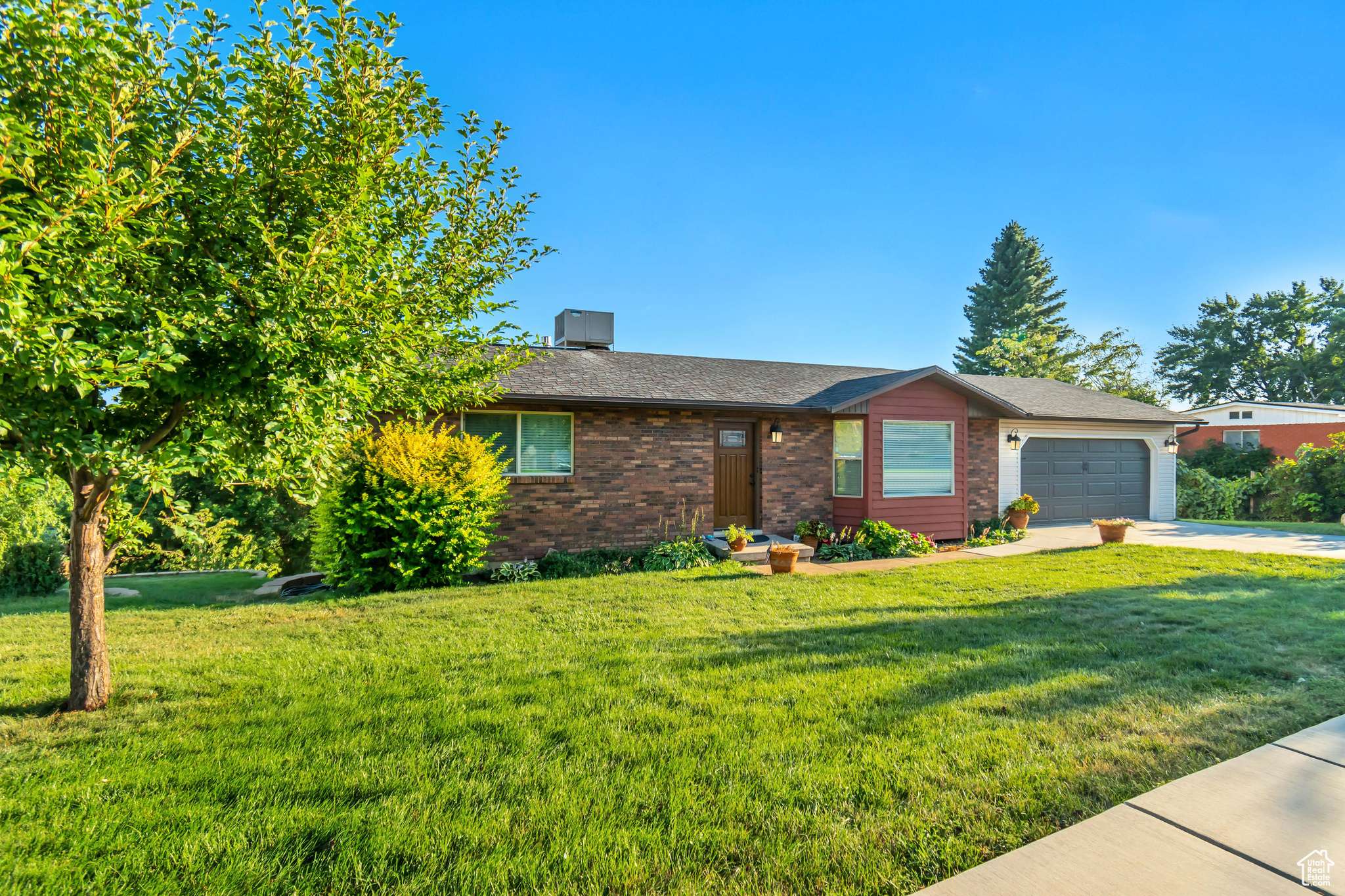 Pleasant View, UT 84414,751 W 3500 N