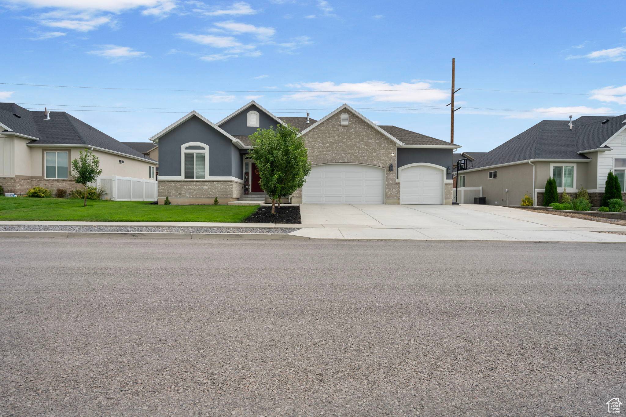 Lehi, UT 84043,3352 N 200 W