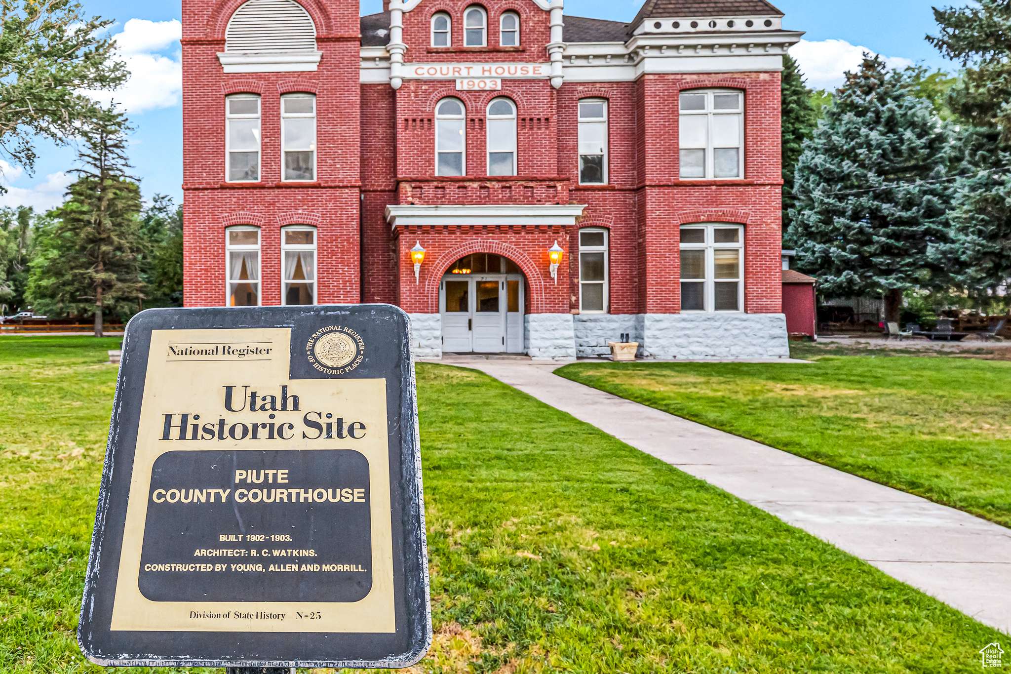 Junction, UT 84740,21 N MAIN ST