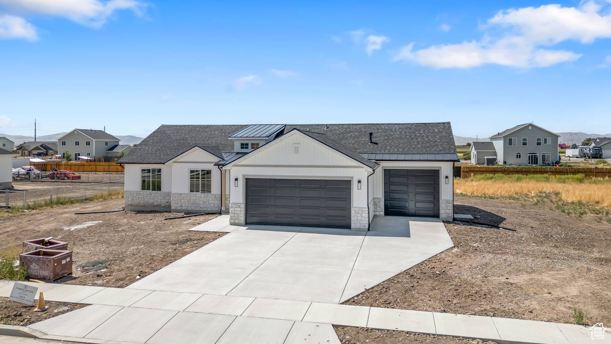 Elwood, UT 84337,9425 N 4730 W