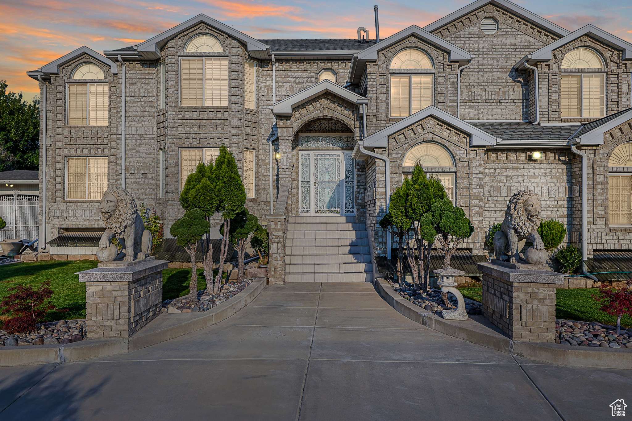 West Jordan, UT 84088,8686 S 2200 W