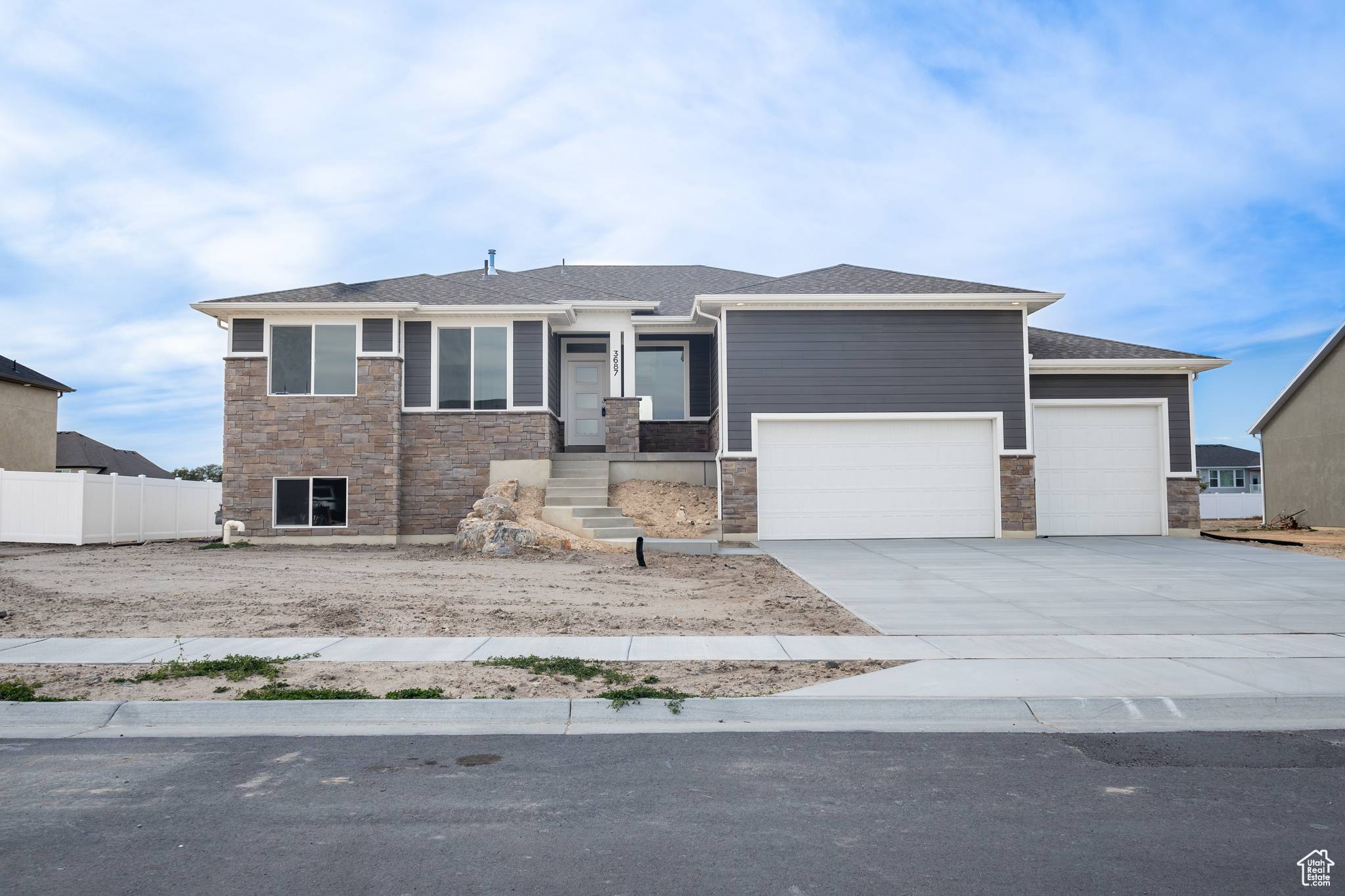 Hooper, UT 84315,3687 S 5325 W #39