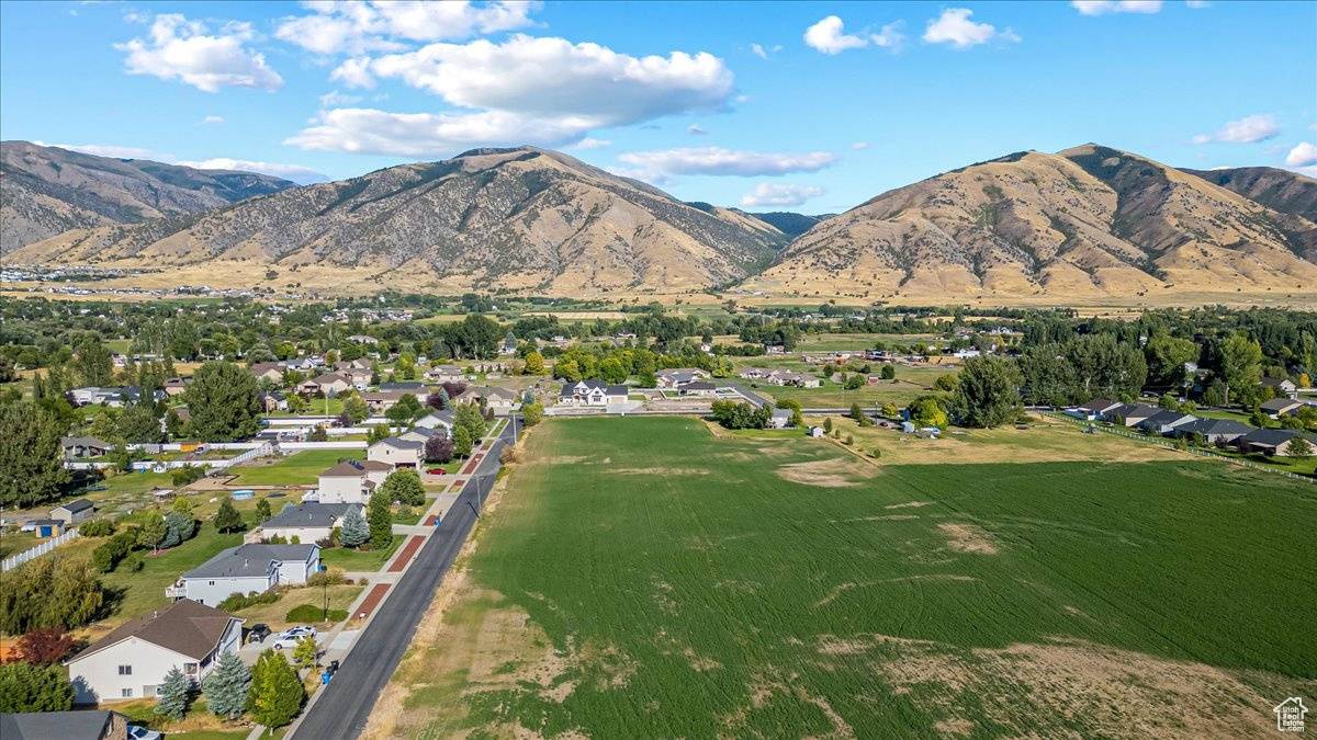 Nibley, UT 84321,3400 S 250 W #2