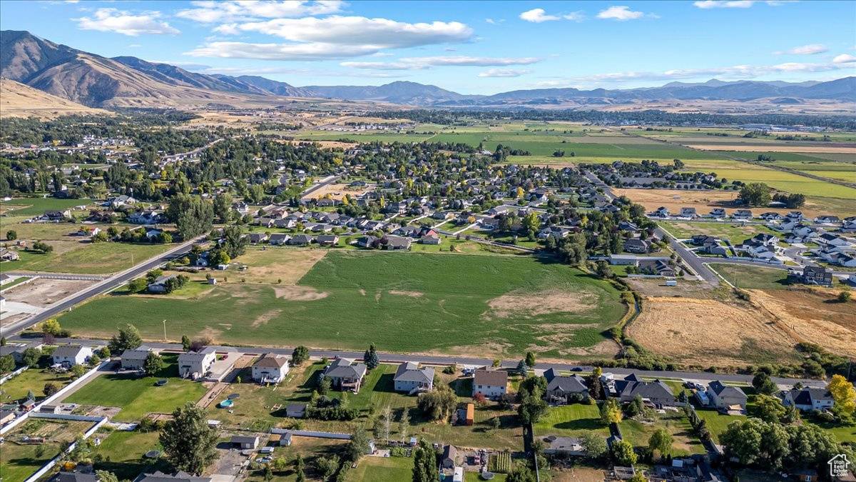 Nibley, UT 84321,3400 S 250 W #6