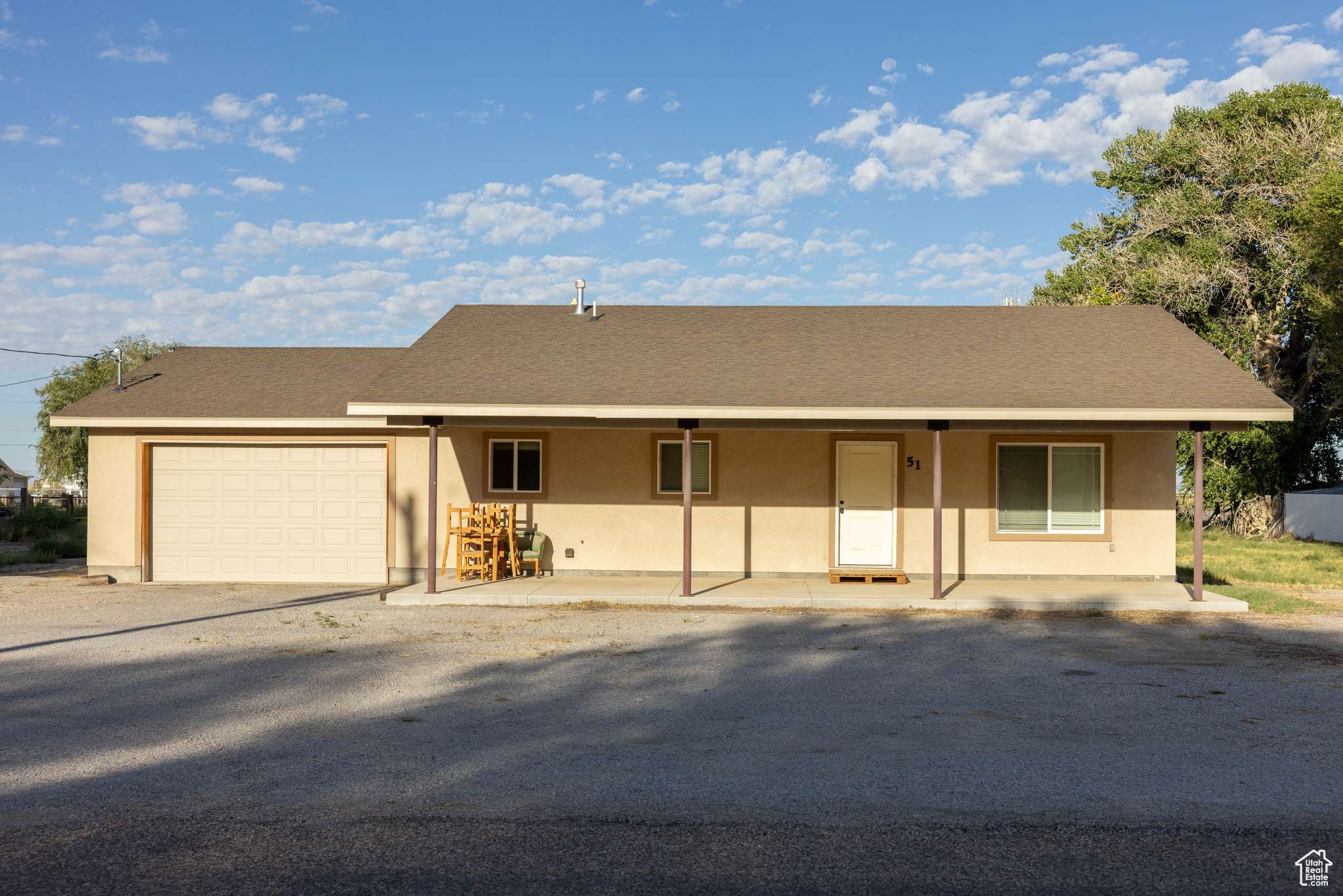 Hinckley, UT 84635,51 N 200 W