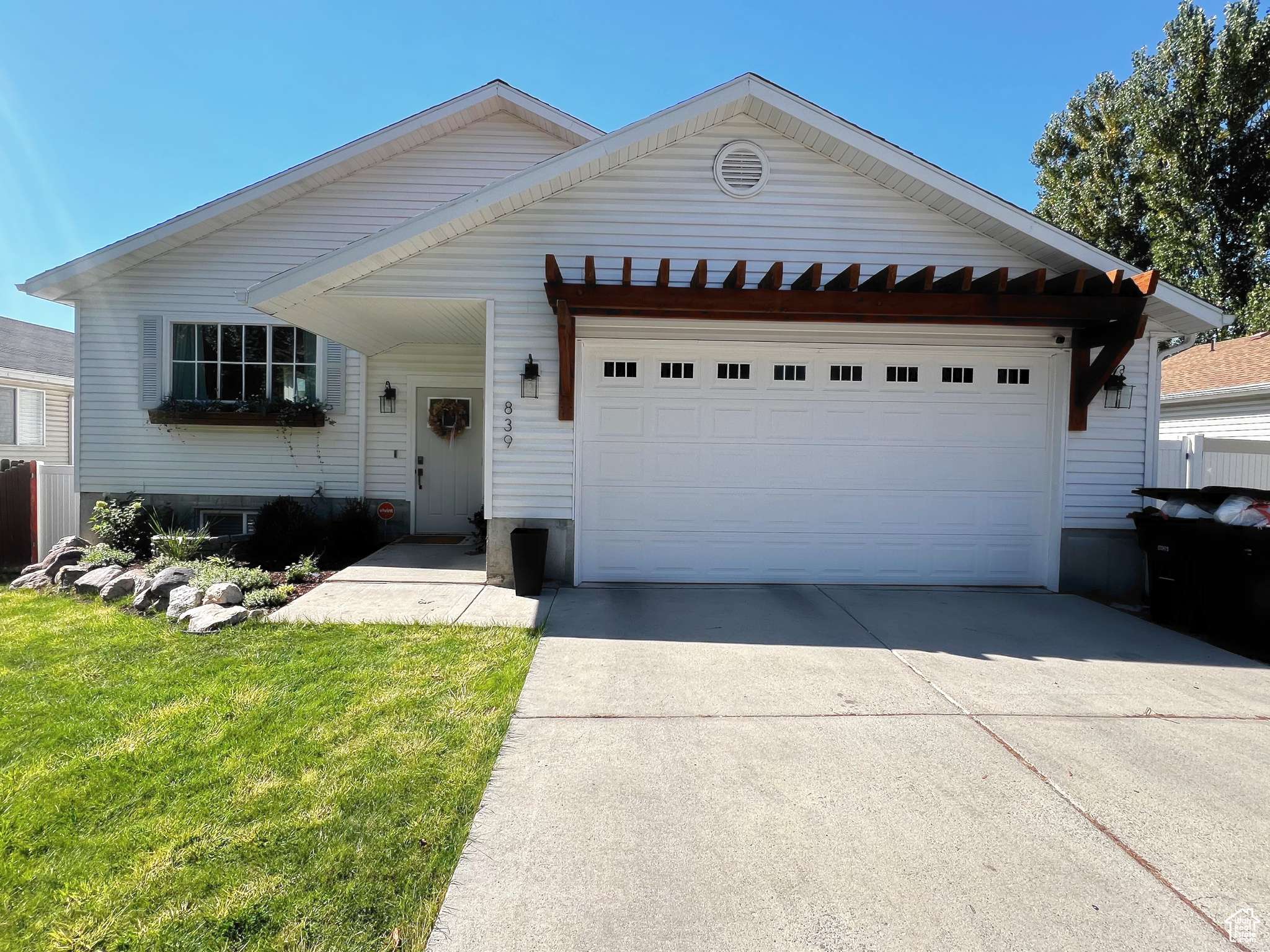 Logan, UT 84321,839 S 300 W