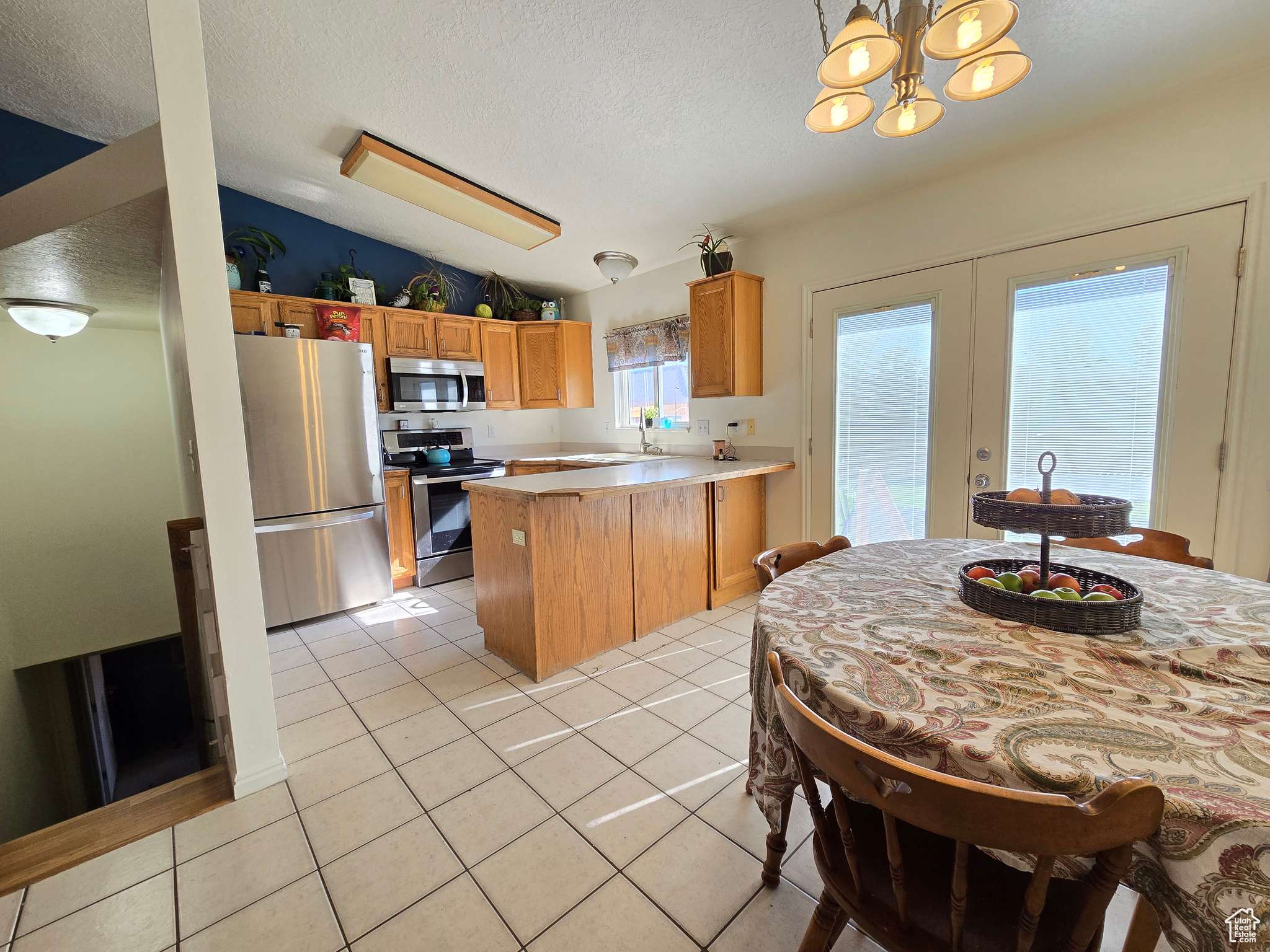 Tremonton, UT 84337,556 W 860 S