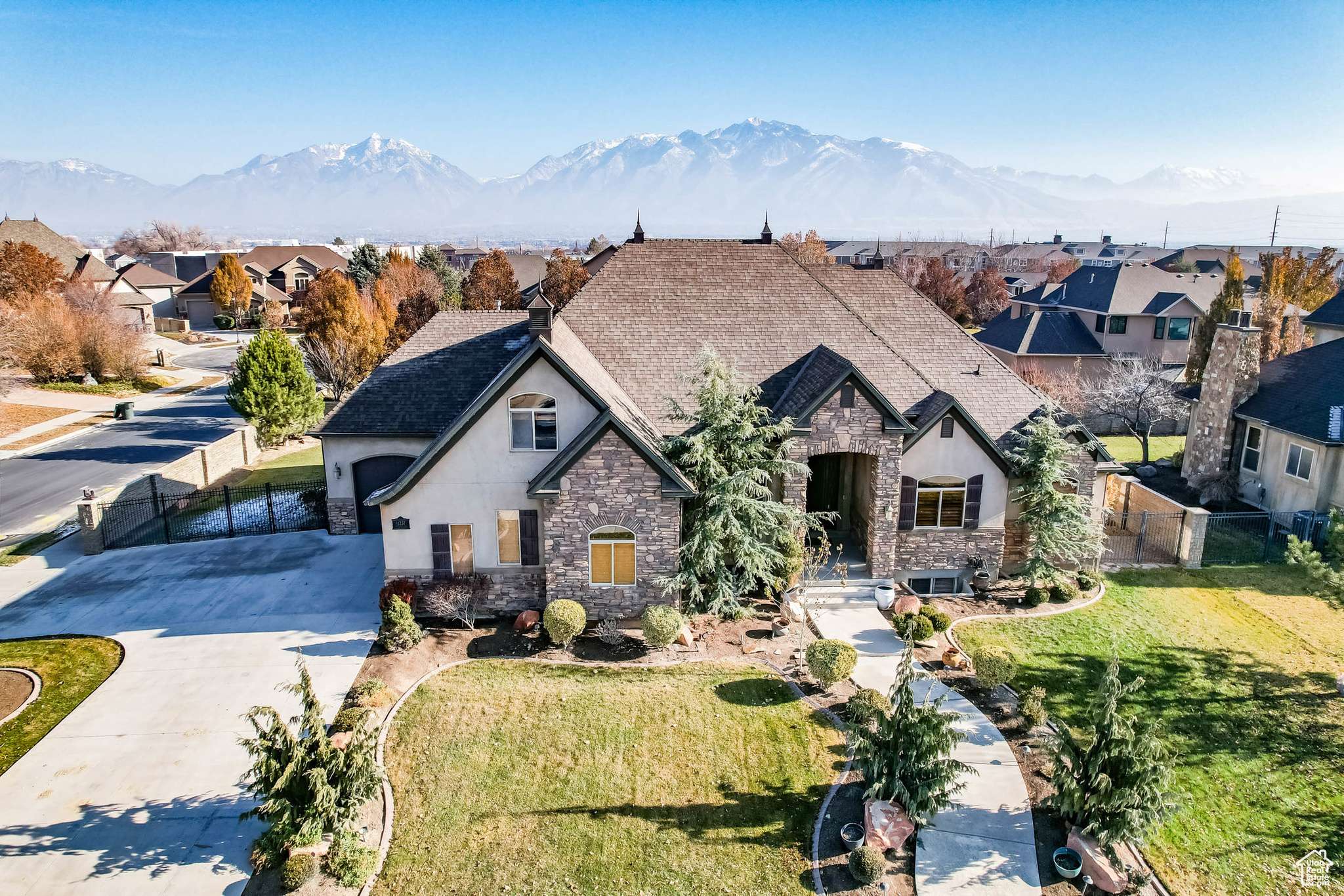 South Jordan, UT 84095,11237 S PERVENCHE LN