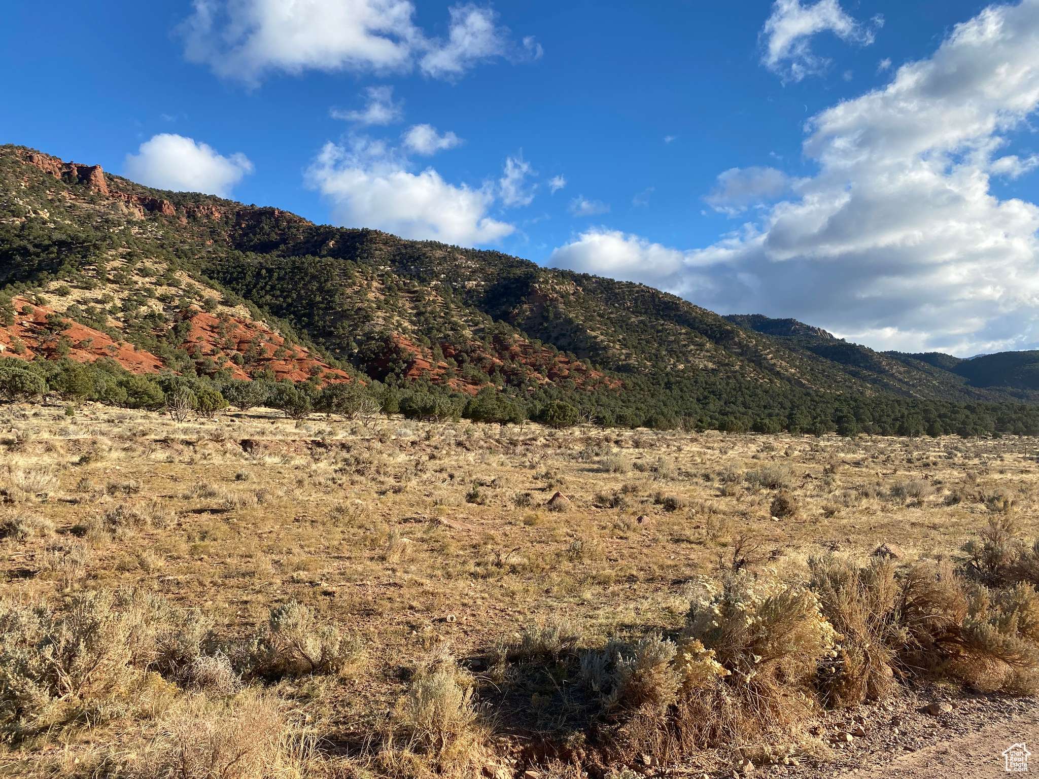 Paragonah, UT 84760,932 N LITTLE CREEK CANYON RD