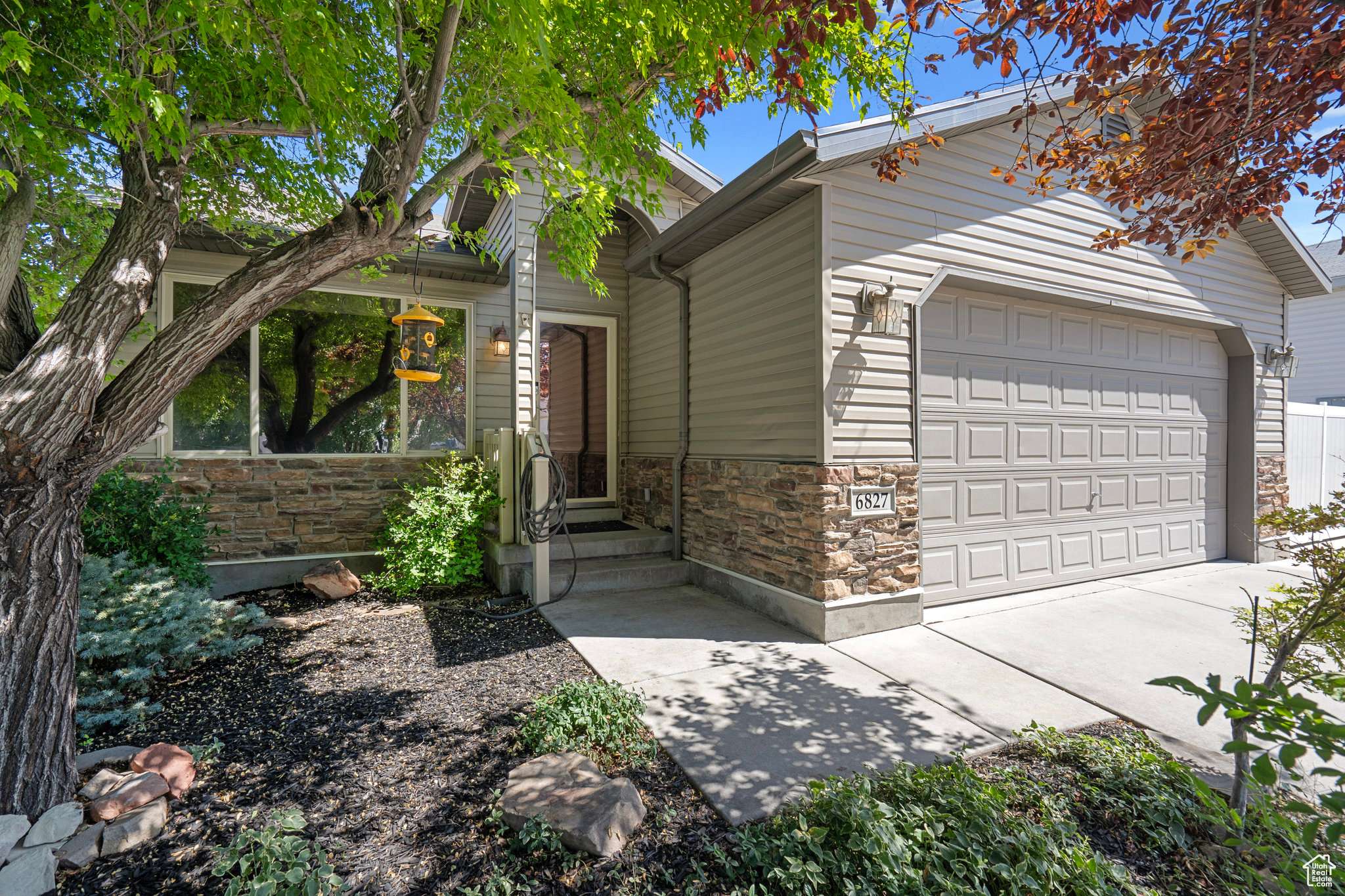 West Jordan, UT 84081,6827 S HIGH BLUFF DR W