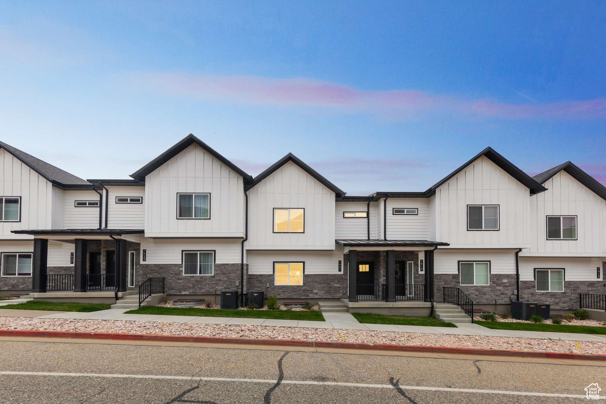 South Weber, UT 84405,7901 S 2700 E #203