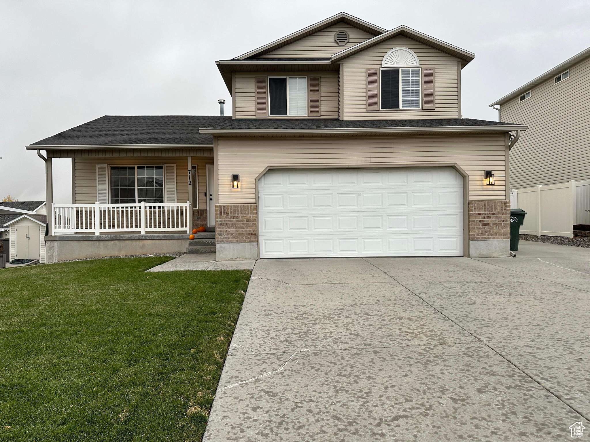 Tooele, UT 84074,712 N FOX RUN DR E