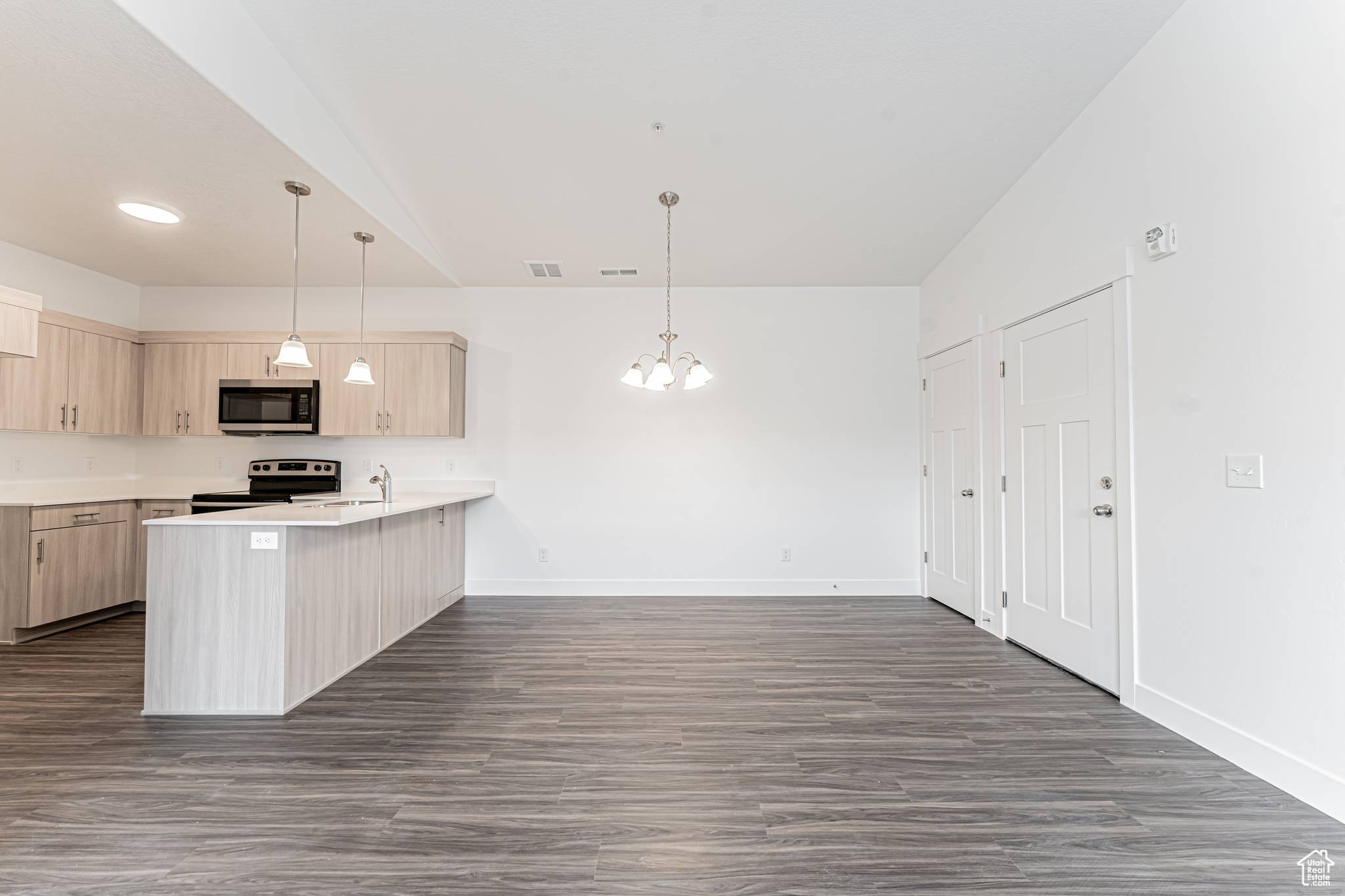 Riverton, UT 84096,13688 S HANLEY LN #JJ304