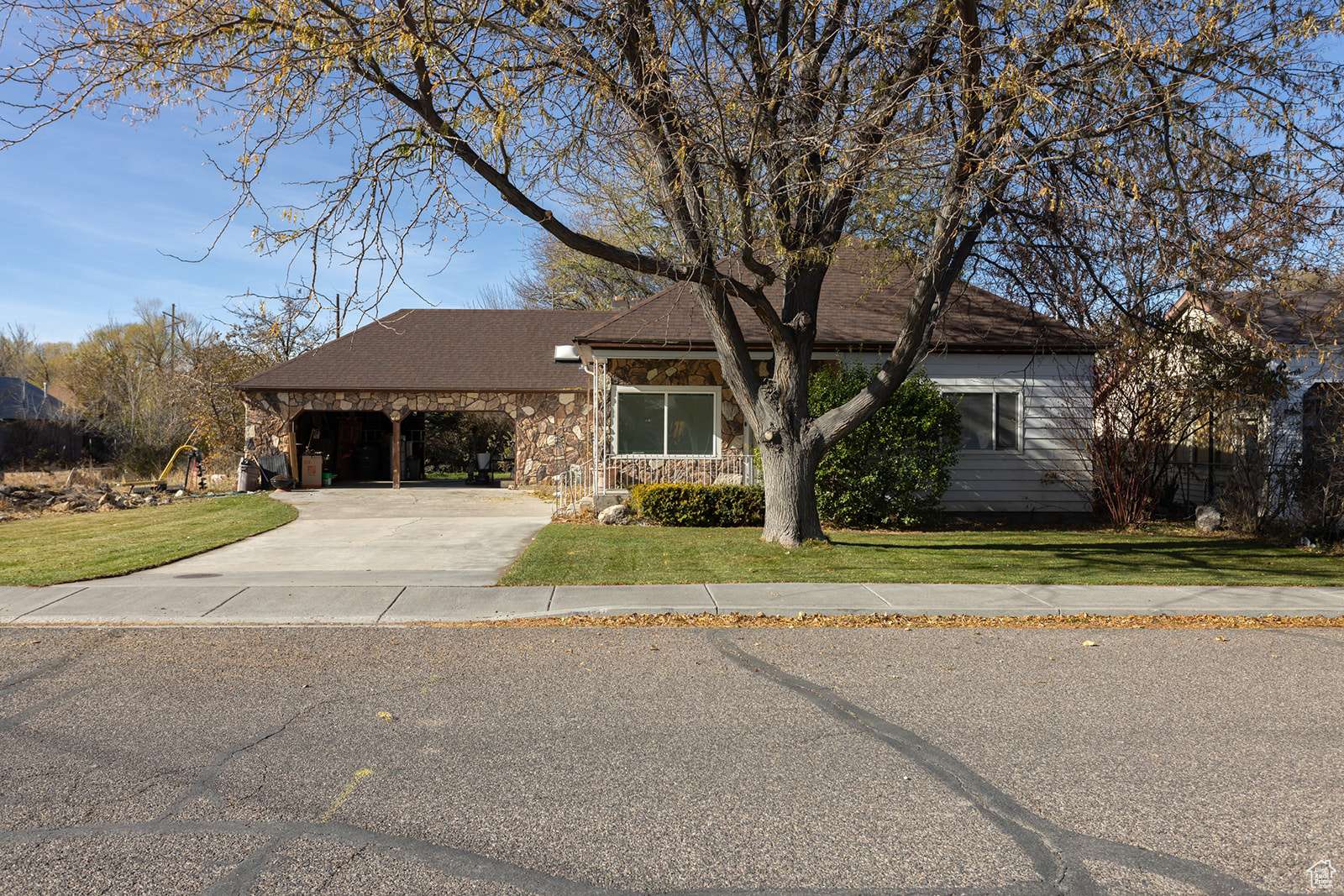 Salina, UT 84654,215 N 300 W