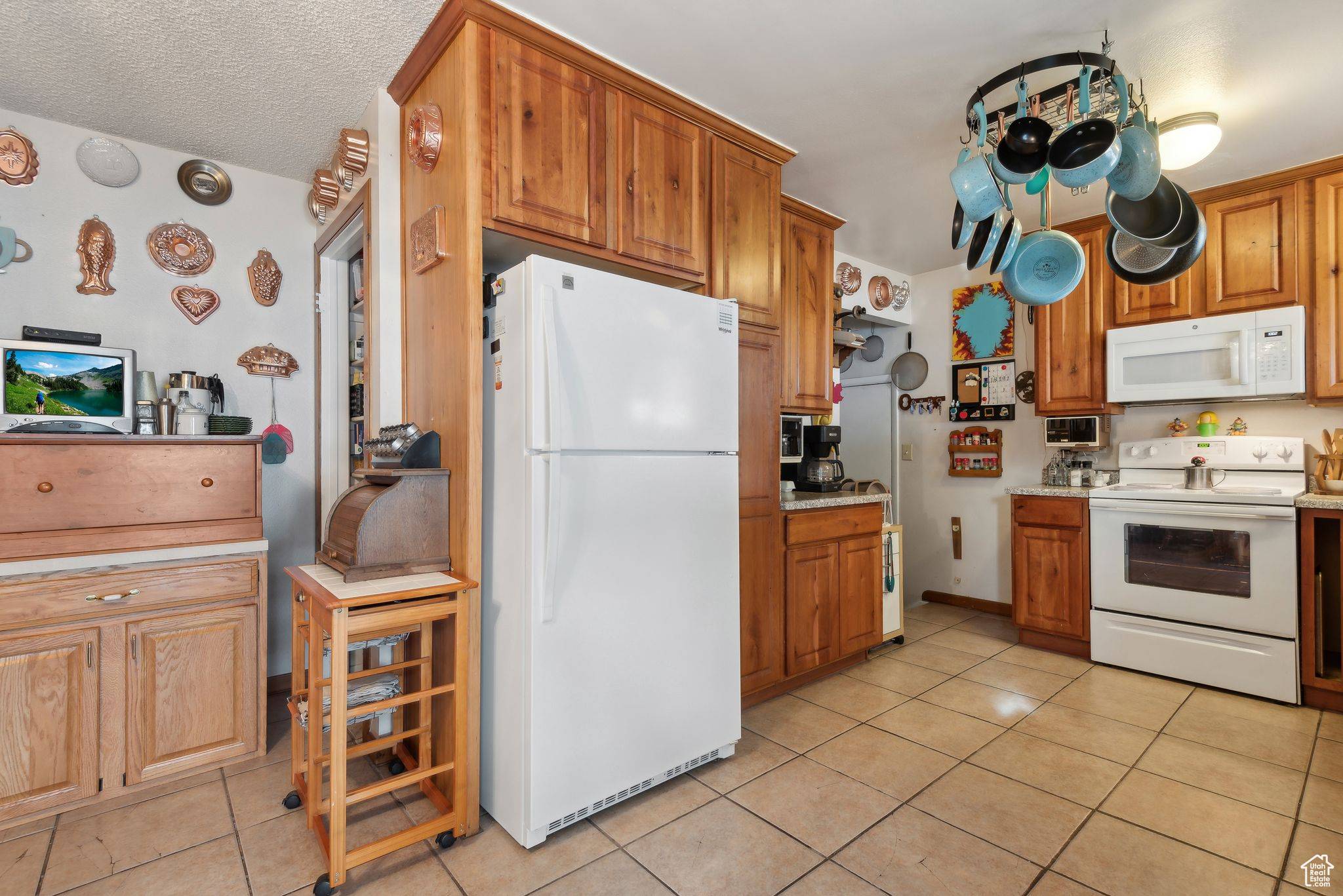 Sandy, UT 84094,11415 S SANDY CREEK DR E